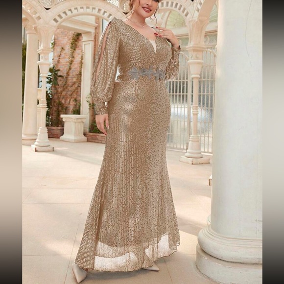 Dresses & Skirts - Gold gown